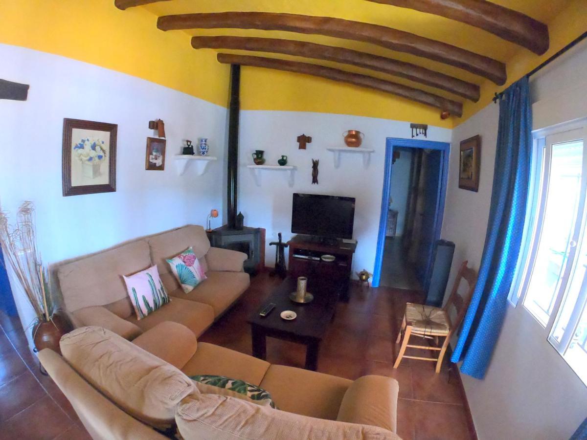 Casa La Araucaria Villa Frigiliana Exterior photo