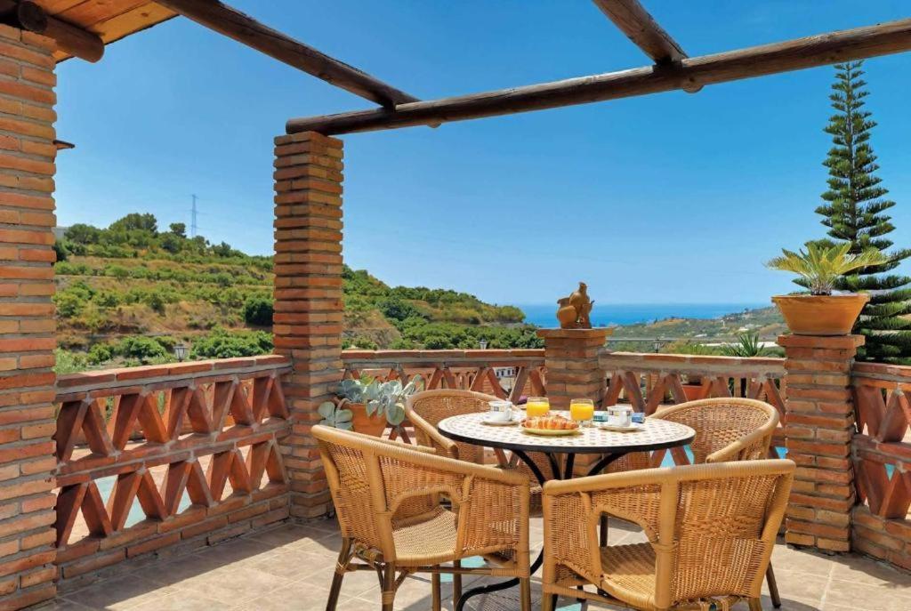 Casa La Araucaria Villa Frigiliana Exterior photo